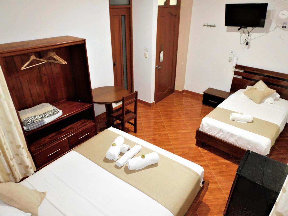 Hotel Tambopata Inn プエルト・マルドナード エクステリア 写真