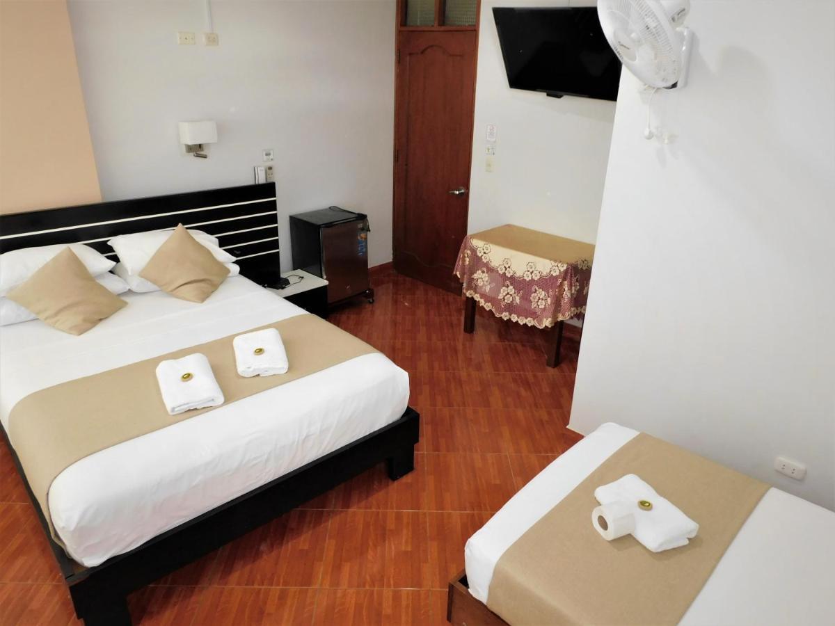 Hotel Tambopata Inn プエルト・マルドナード エクステリア 写真