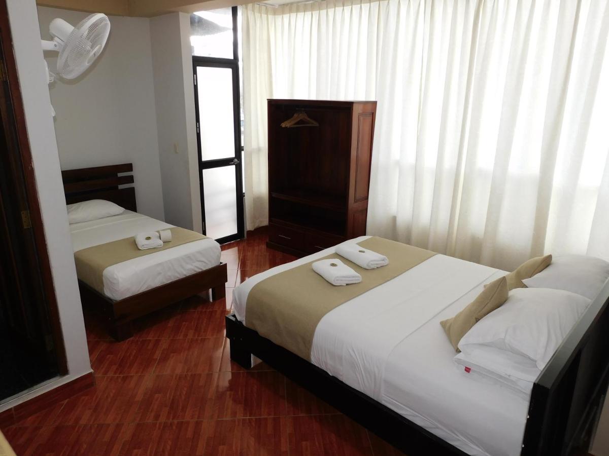 Hotel Tambopata Inn プエルト・マルドナード エクステリア 写真