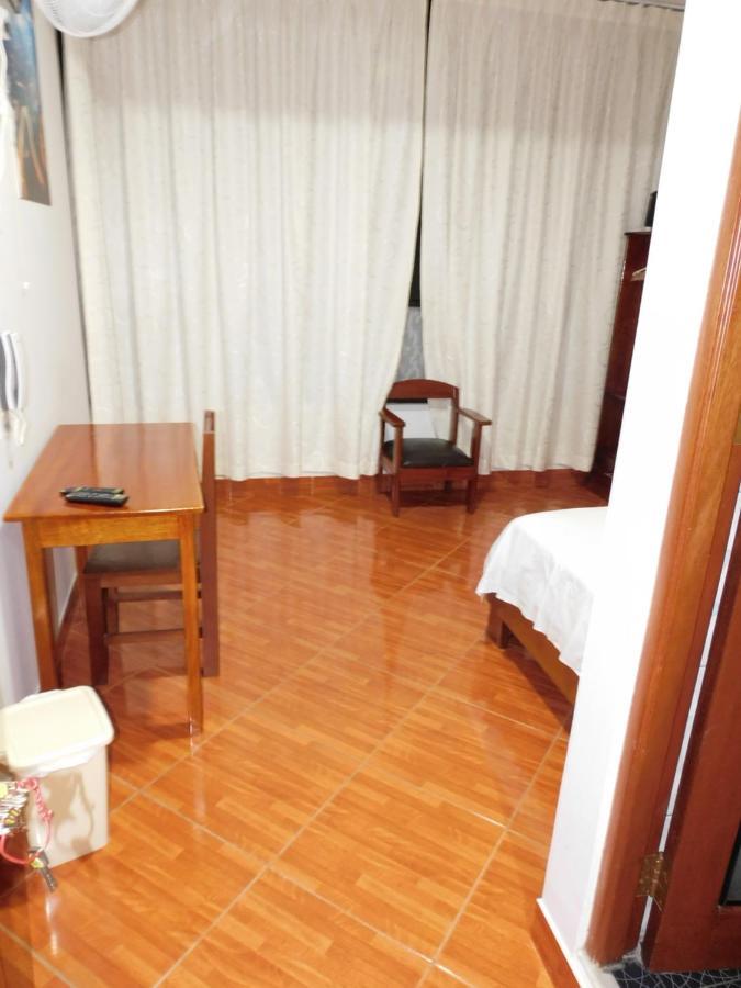 Hotel Tambopata Inn プエルト・マルドナード エクステリア 写真